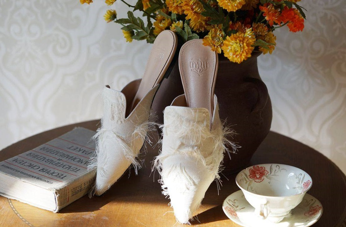B-FEI white fringed pointed toe flat shoes-KUTAPRO.