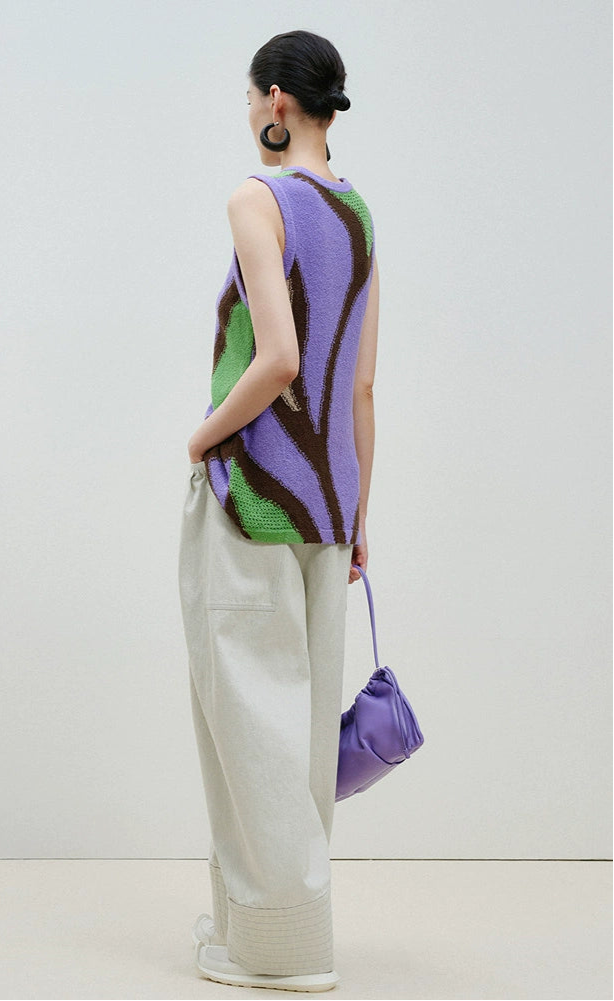 ZHUCHONGYUN Flower Draft Textured Crew Neck Vest--SUZUMIYA.