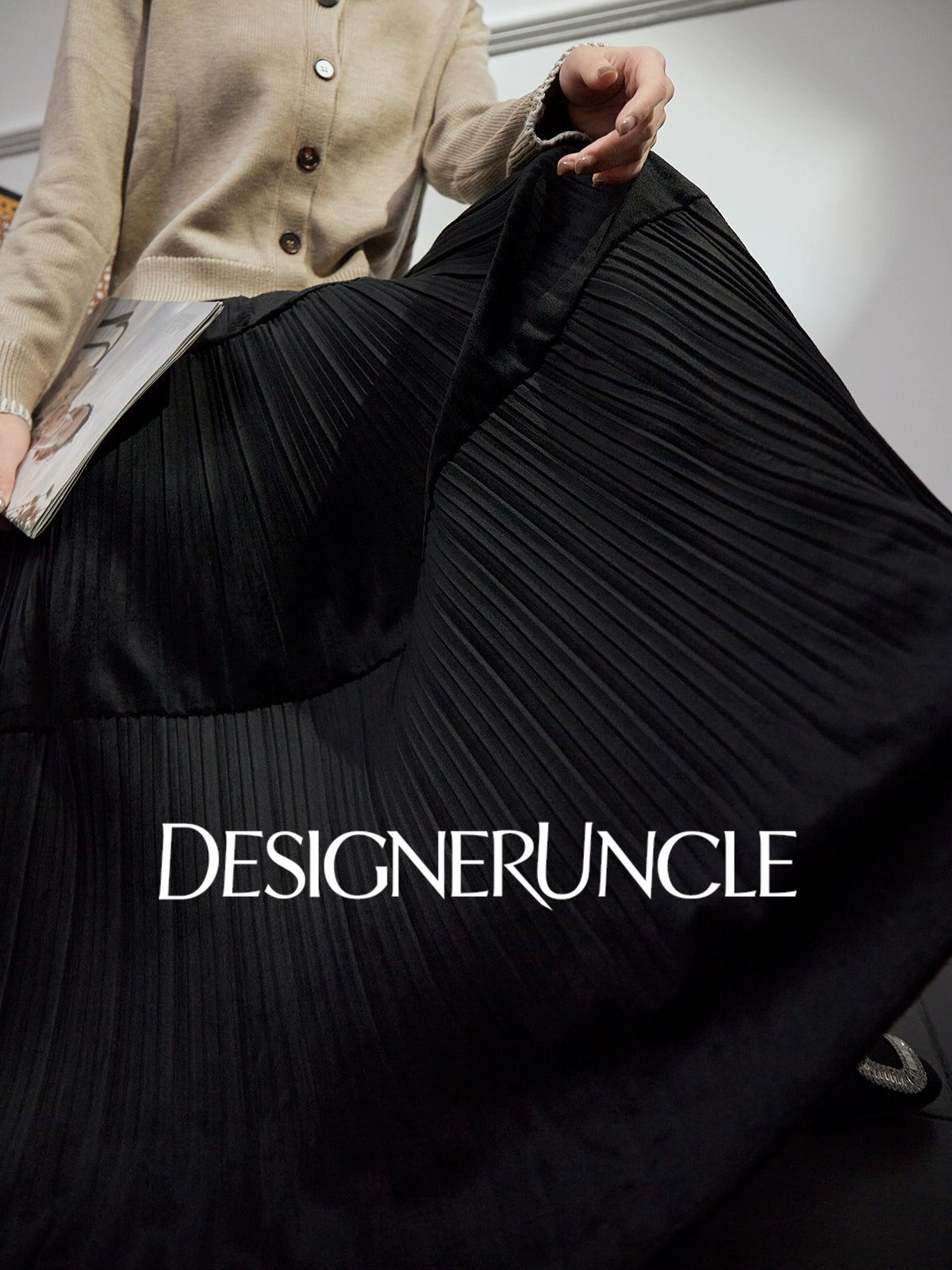 DGU "Lanmo" black high-waisted new pleated long skirt looks slim and versatile - Charles.