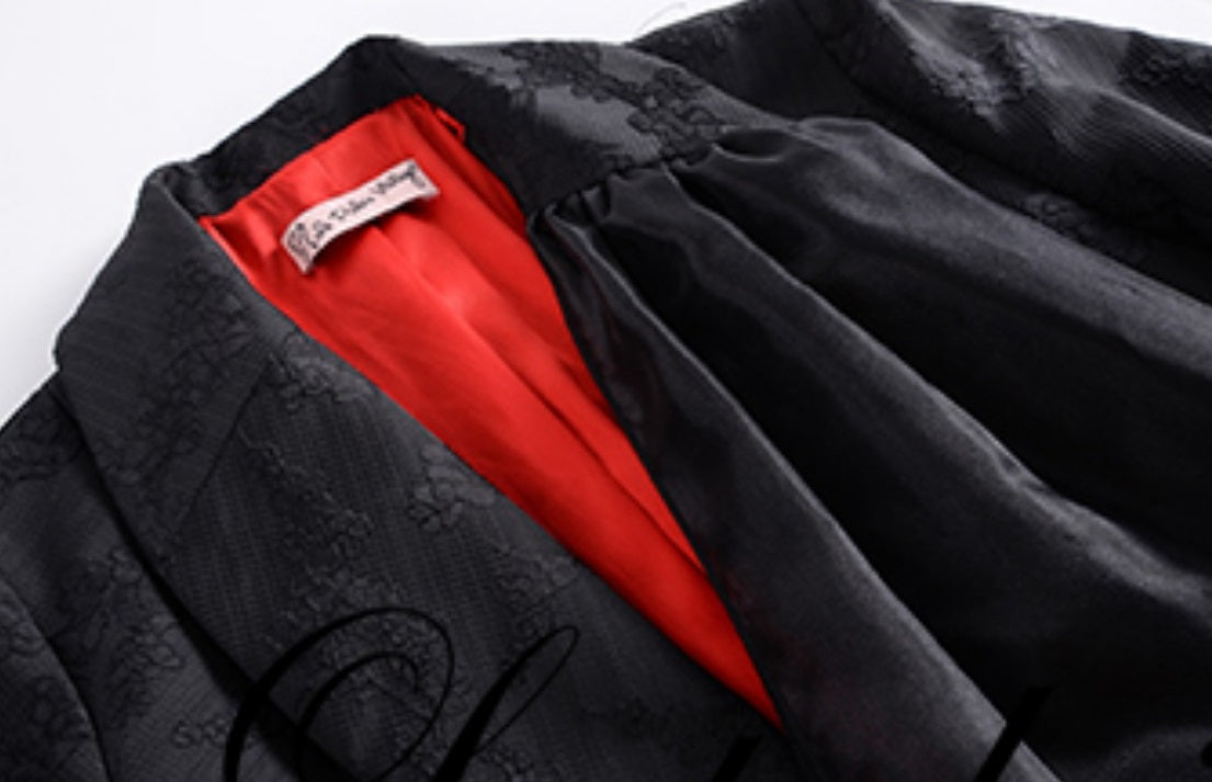 Le Palais Vintage  Lace Dark Pattern Waist Black Slim Skirt Coat-CHASE