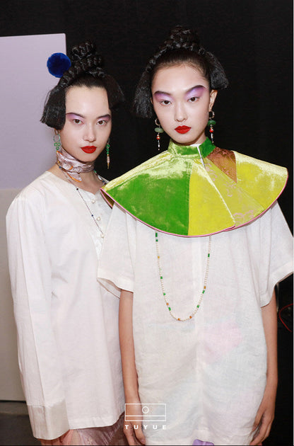 TUYUE White Linen Stand Collar Buckle Silhouette Top - RIAN.
