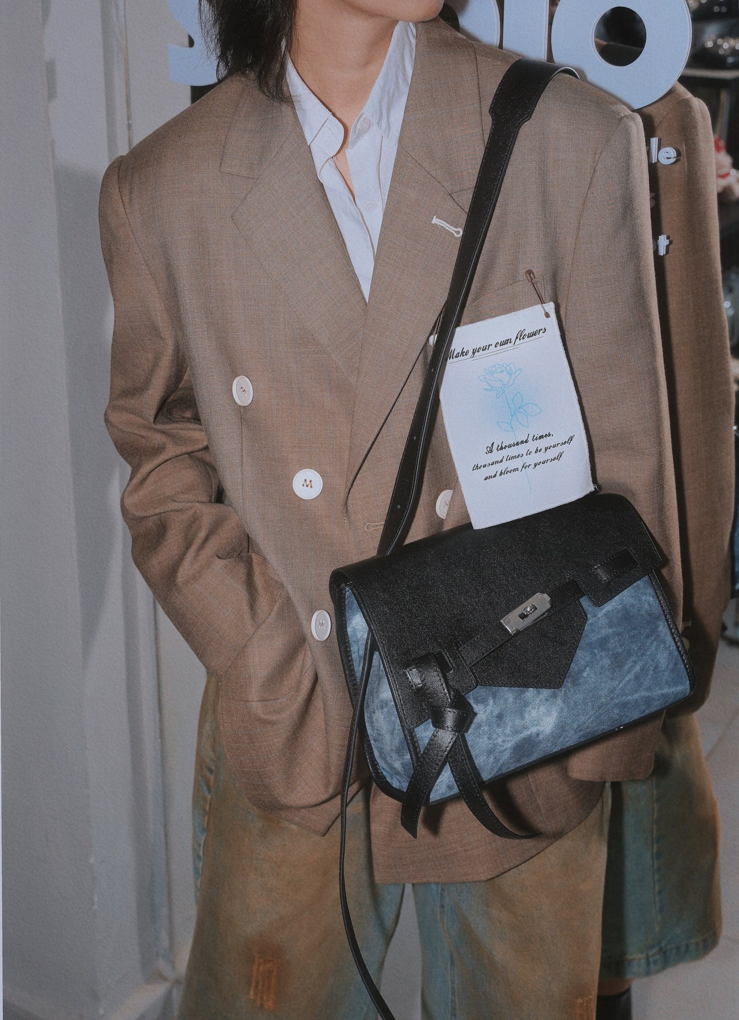 IUBALLET Leather Commuter Shoulder Bag - COLTON.