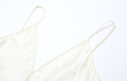 ZHUCHONGYUN white glossy V-neck suspender top--MORGIANA.
