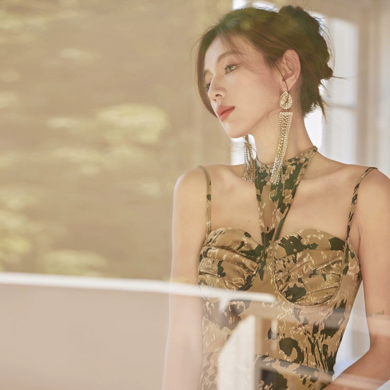 DOLLY Elegant Sleeveless Halter Neck Pleated Slim Fit Long Sexy Birthday Dress-BELLA