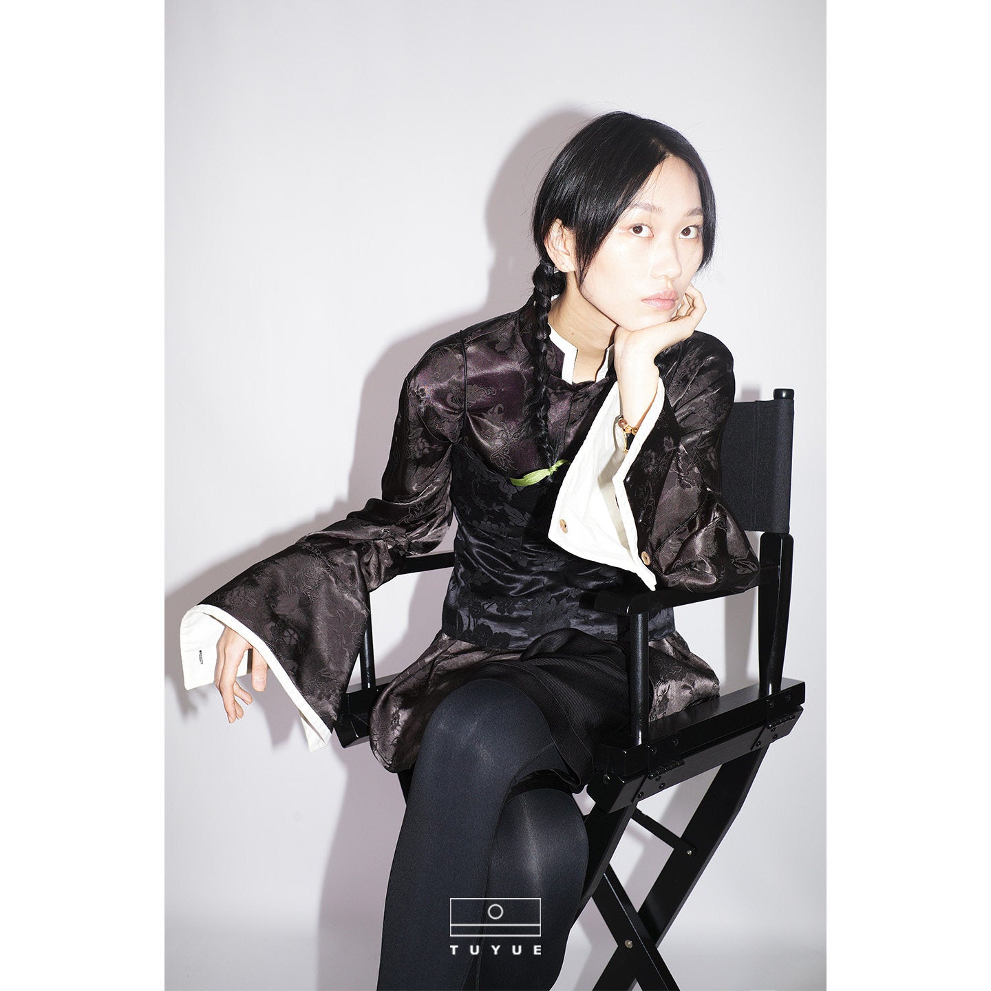 TUYUE Satin Weaving Flowers Relaxed Long-sleeved Shirt- JADE,