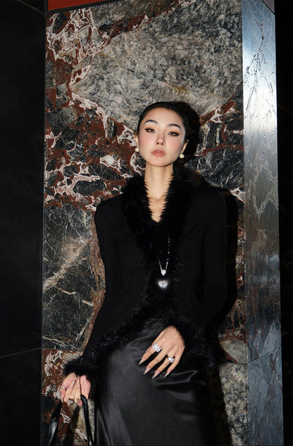 MEI SANGUAN Black slim V-neck fur jacket - BRIXABY