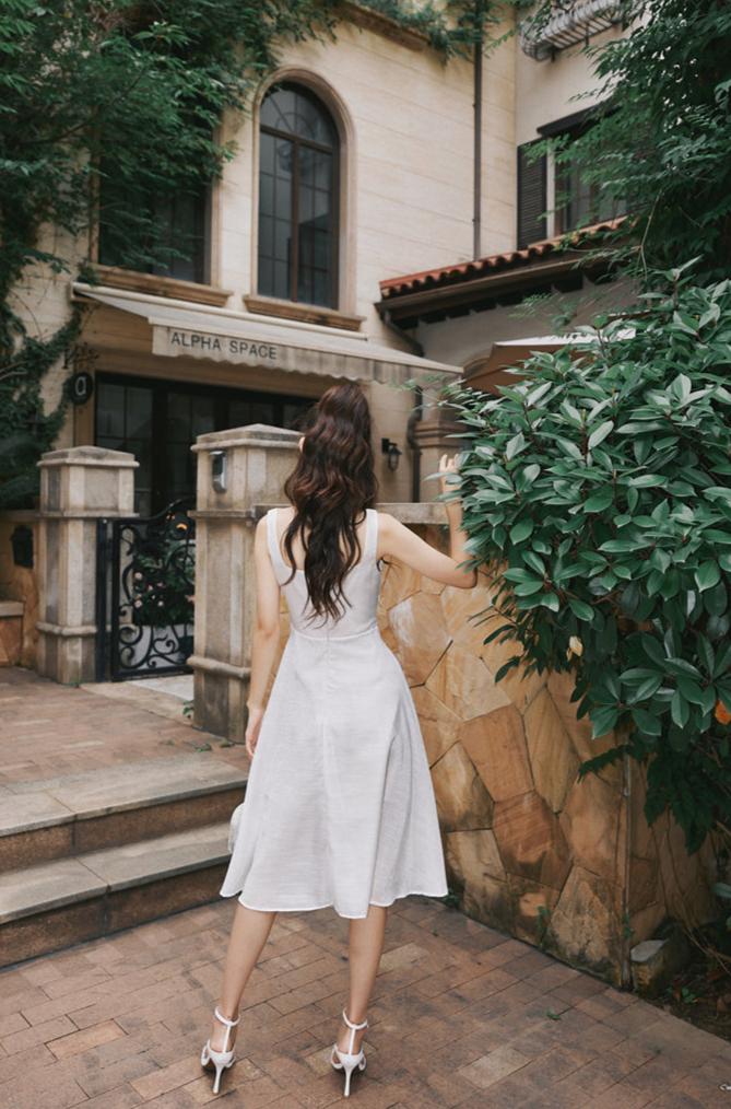 DOLLY Luxury White Retro Style Sleeveless Pleated Midi Suspender Dinner Dress-EUDORA