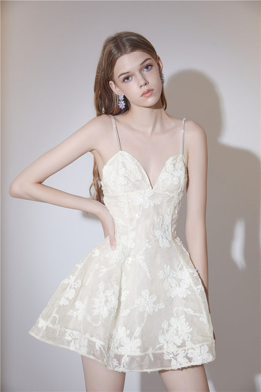 Wardrobes by Chen Elegant V-neck Sleeveless Embroidered short brial Dress-MO