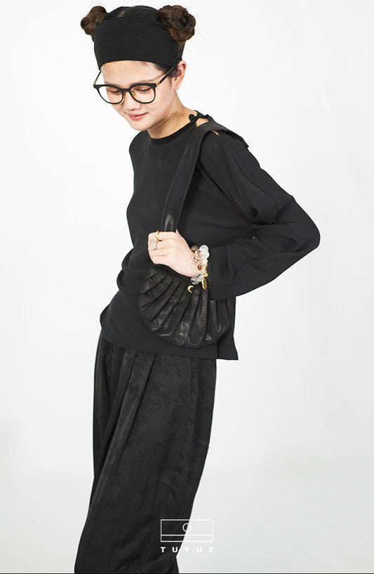 TUYUE Black Slanted Shoulder Side Open Buckle Long-Sleeved Top - HARRISON.