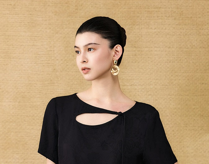 HECO Chinese style hollow fringe disc buckle short top - MASTER.