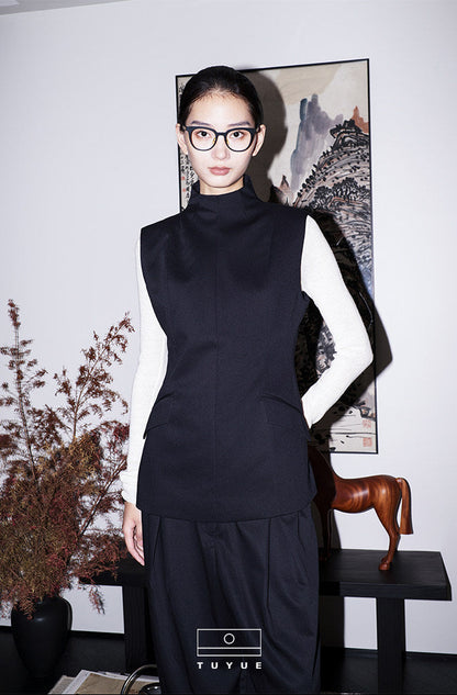 TUYUE stand-up collar and shoulders slim fit casual vest- TRACIE.