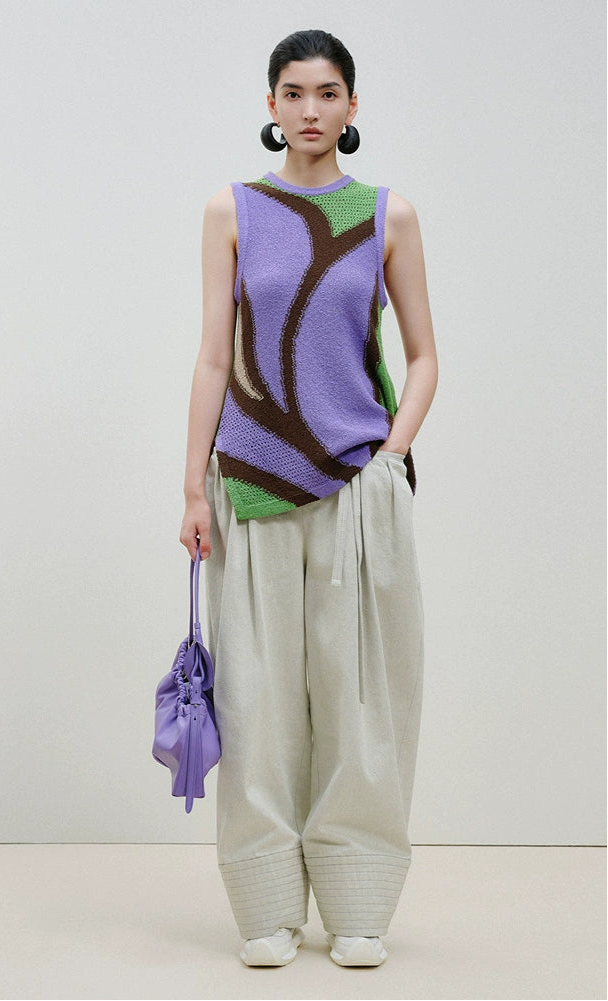 ZHUCHONGYUN Flower Draft Textured Crew Neck Vest--SUZUMIYA.