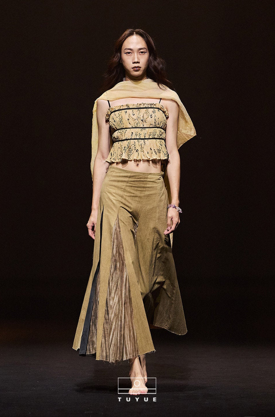 TUYUE Brown Textured Multi-Cut A-Line Midi Skirt - HARRY.