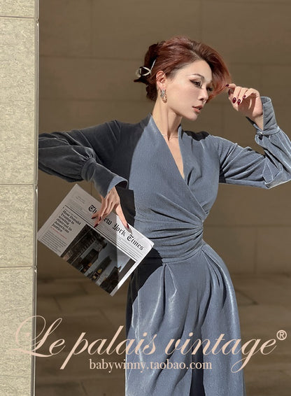 Le Palais Vintage Elegant long sleeves  V-neck matte velvet dinner wrap top-Maryann.