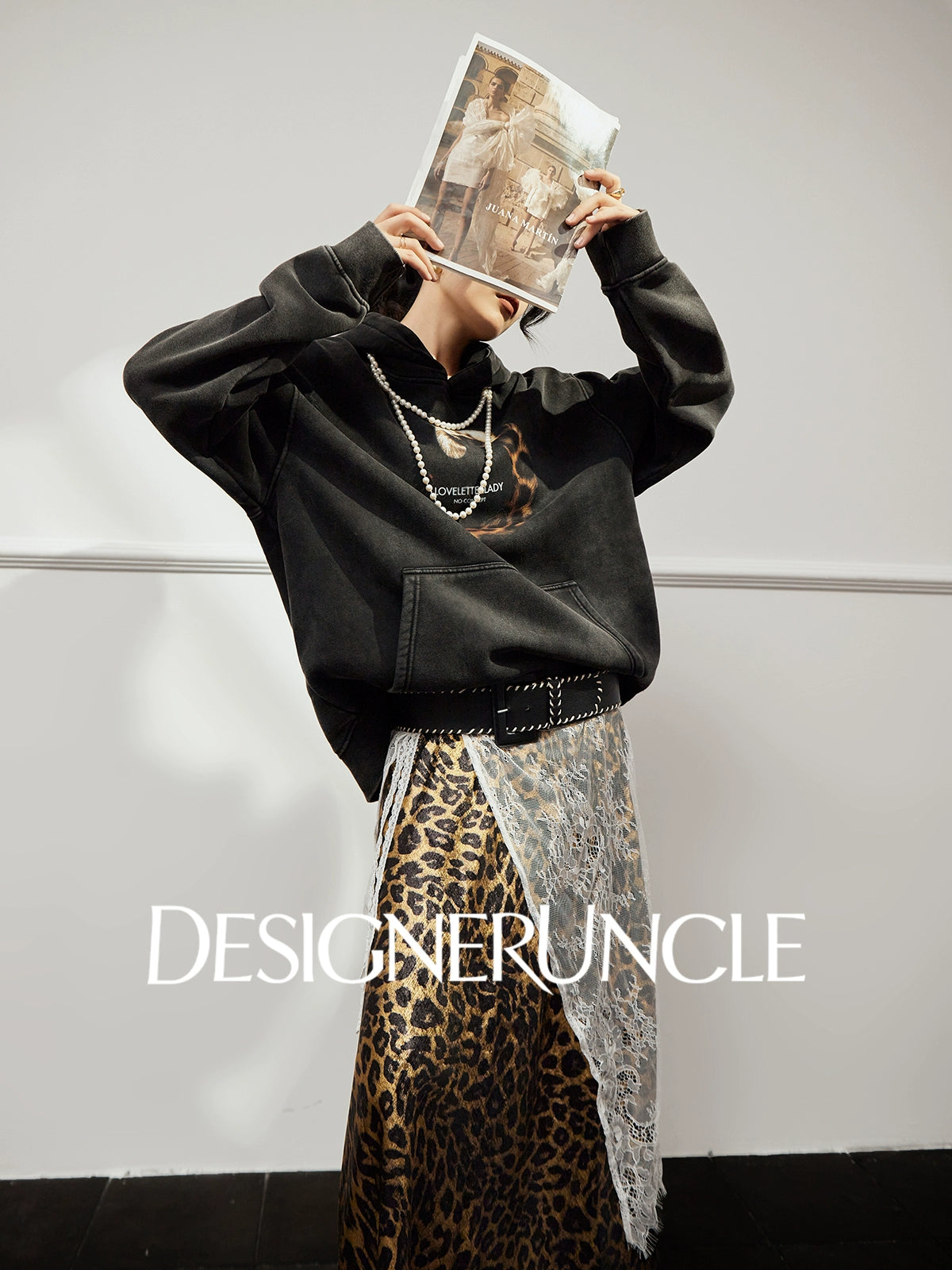DGU×LAB "Moye" retro black sweatshirt  leopard tail print commuter top - TINK