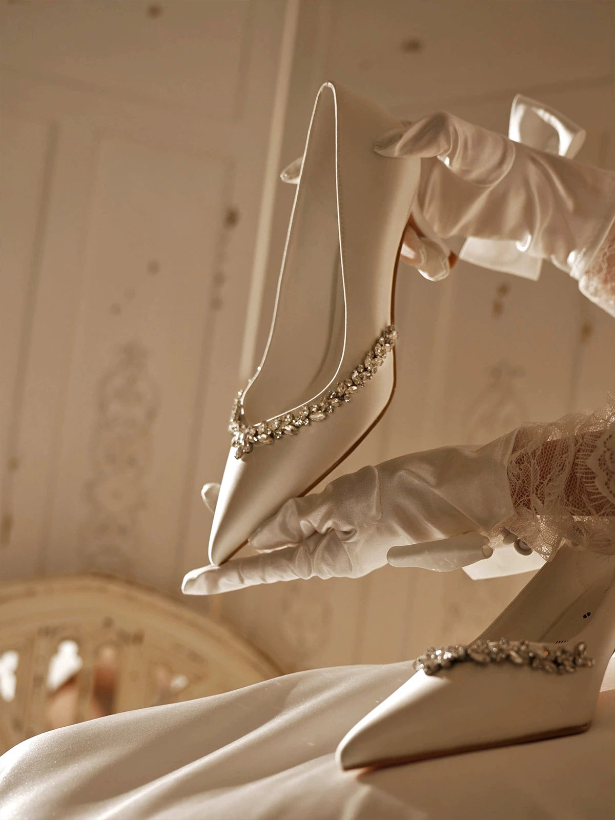 PJJUU white satin French high heel shoes  - FAITH.