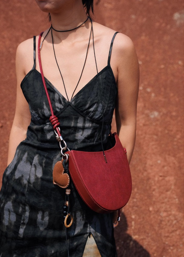 IUBALLET Sleek Leather Saddle Bag - GRANT.