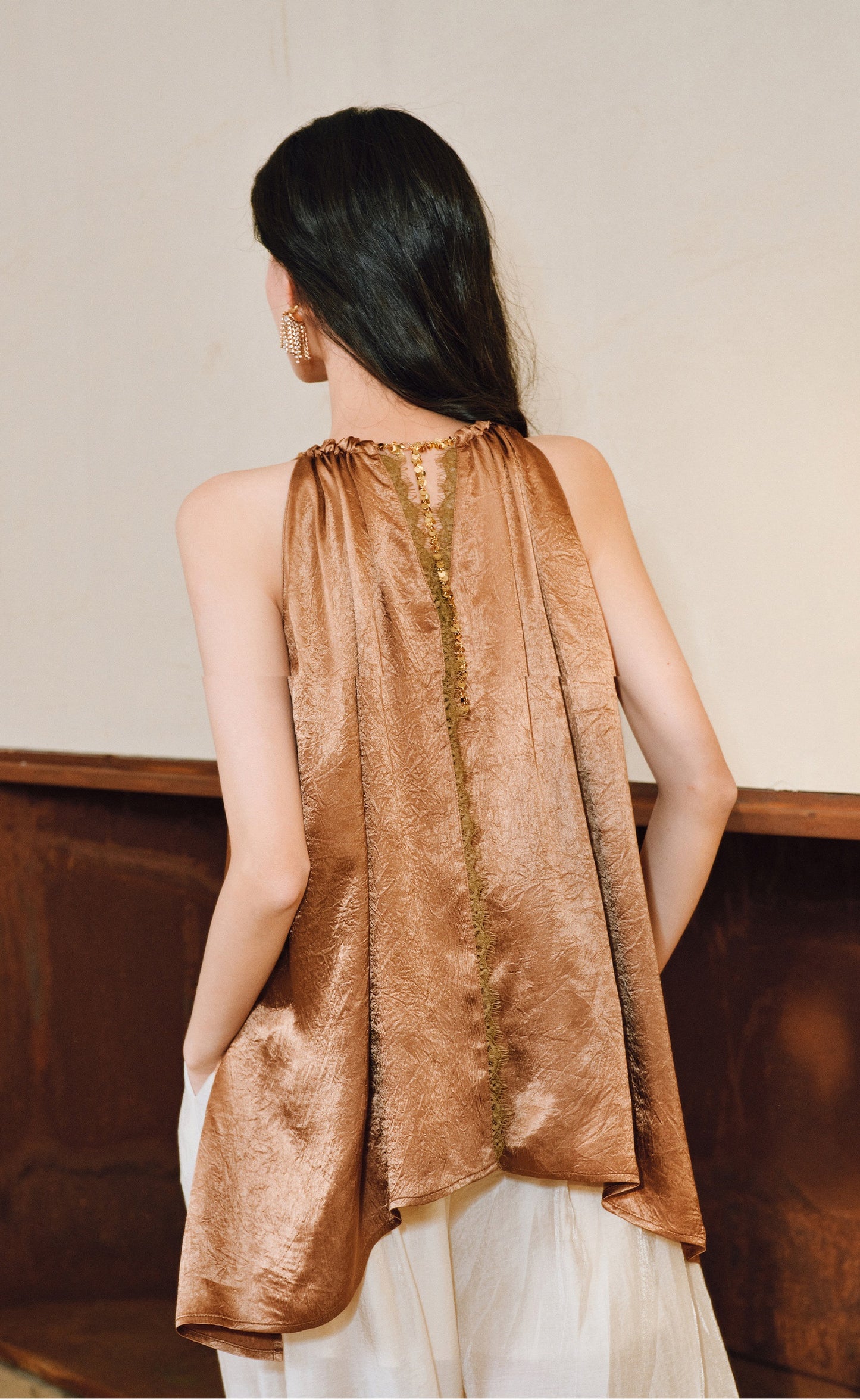 WANGXO| Acetate  Lace-Trimmed Metal Chain Halterneck V-Neck Pleated Top -AYRA.