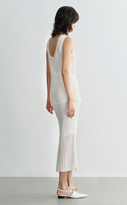COMME MOI Women's White Cutout Raw Edge Knitted Vest - STELLA.
