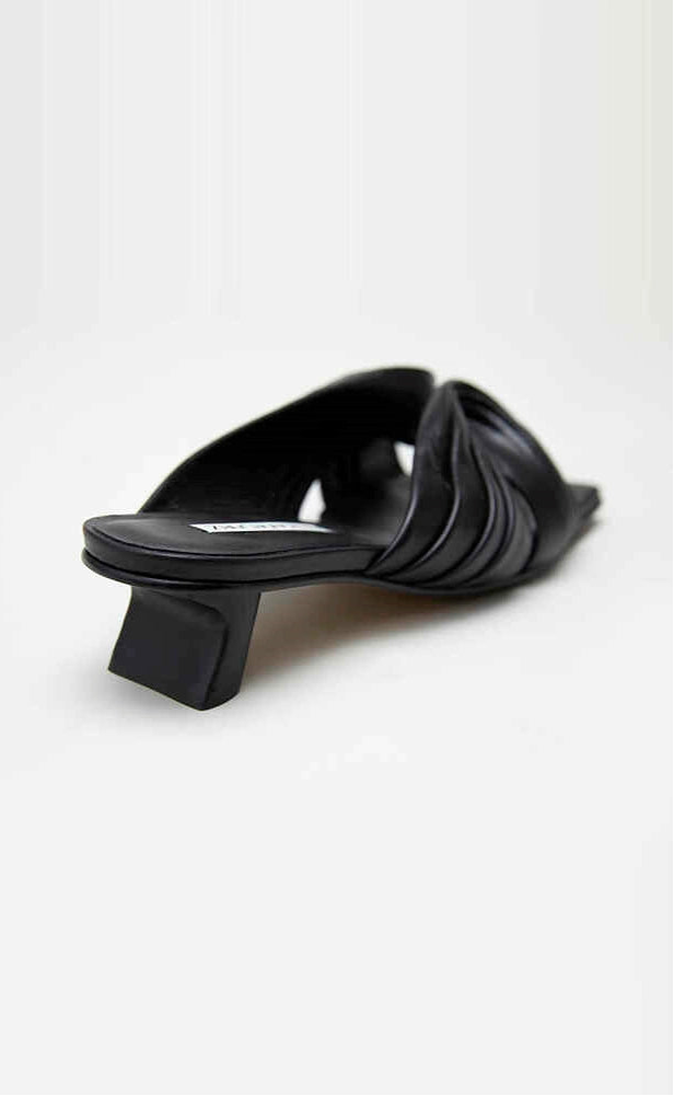 ZHUCHONGYUN Summer Black Tile Multi-Layer Pinch Pleated Shoes-ROTA.
