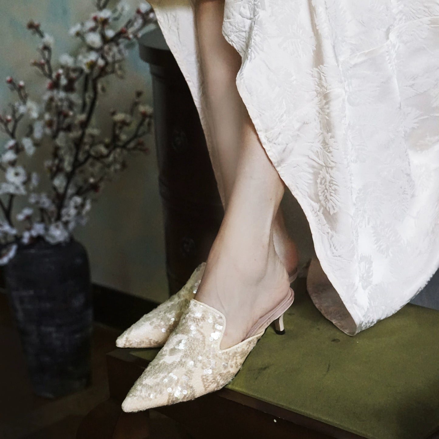 B-FEI Niche Embroidered Pointed Semi-Toe Kitten Heel Mules-IMMU.