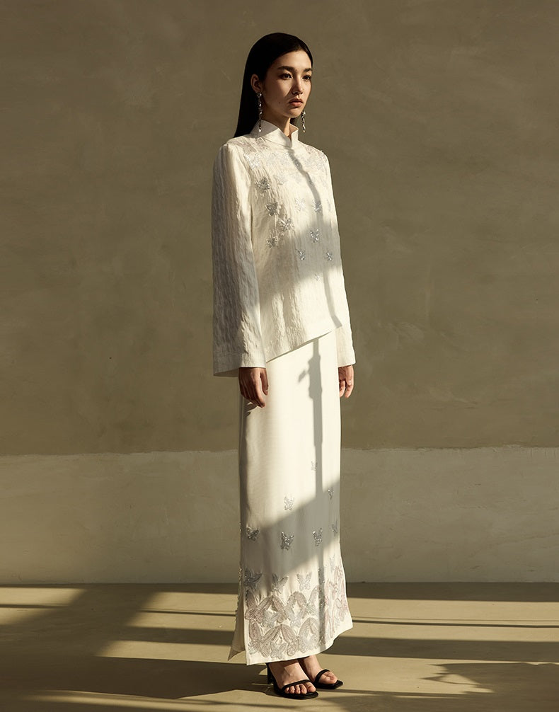 HECO Butterfly Beads Embroidered Stand-Up Collar black white T-Shirt - WORDS.