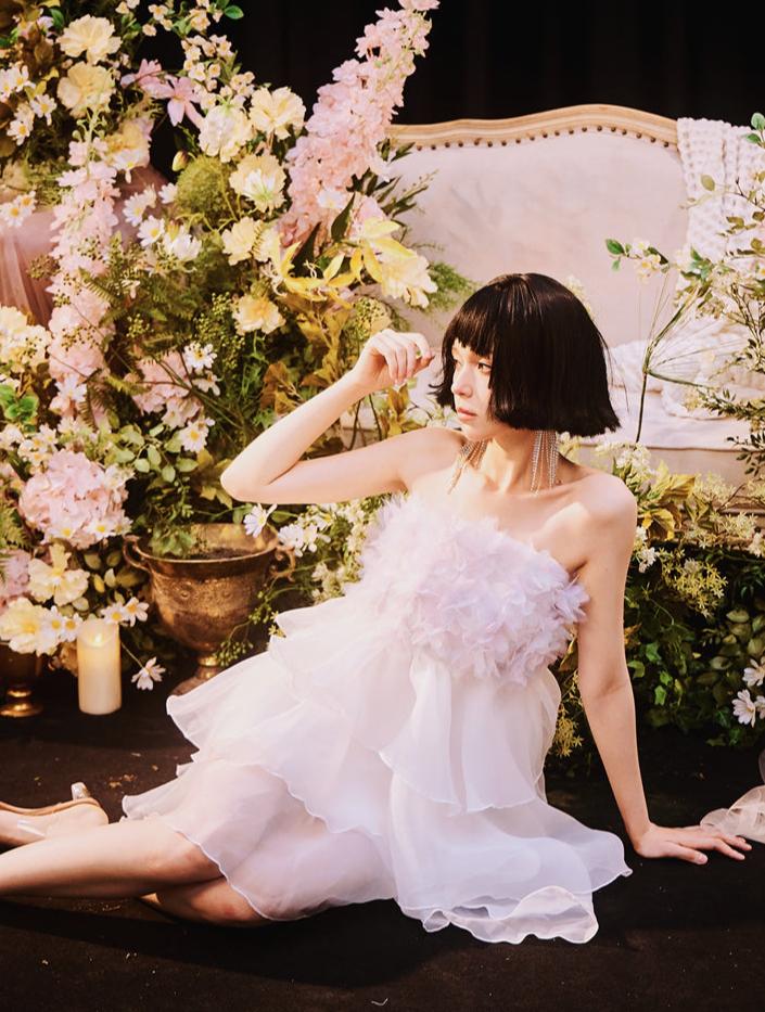 DOLLY Luxury White Feather Tube Top Flower French Style Dress-Hola