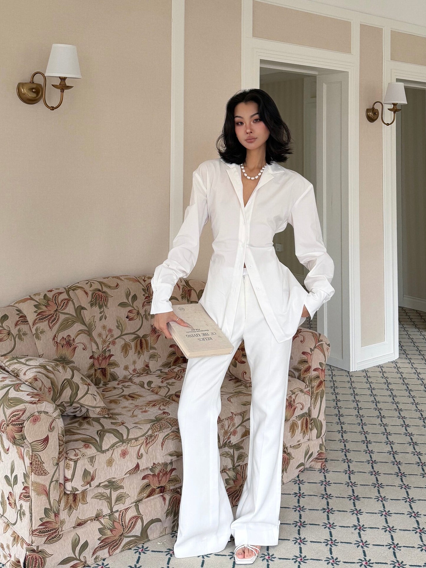 MEI SANGUAN White Slim Shirt & Bootcut Slacks Suit - AISHA