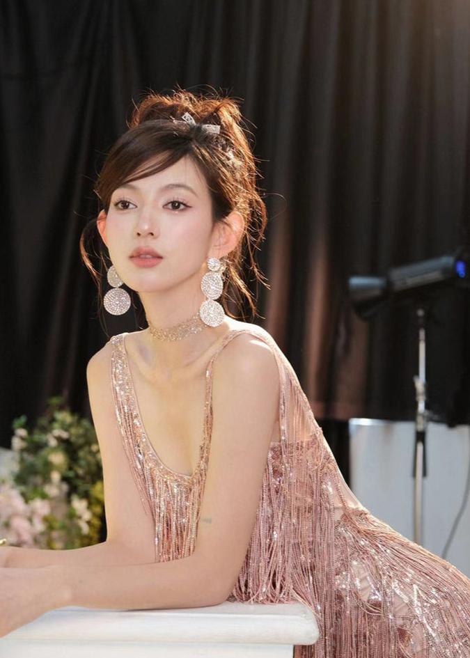 DOLLY Luxury U-Neck Star Light Tassel Sleeveless Backless Short Party Dress-PHEOBE