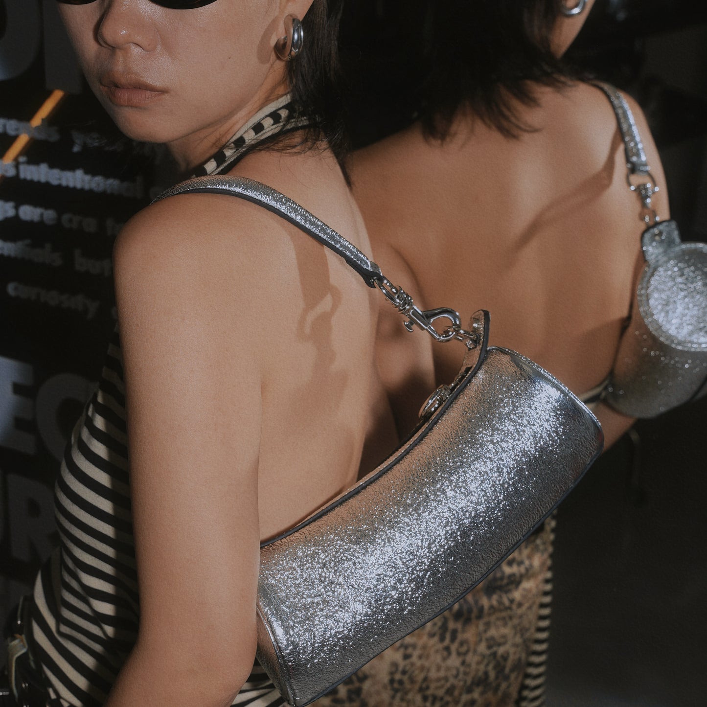 IUBALLET cyber cylinder underarm leather one-shoulder crossbody handbag - ALOE.