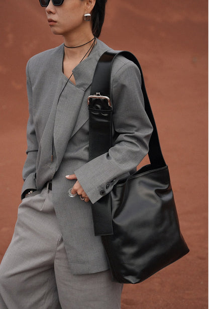 IUBALLET Gentleman's Pocket Top Layer Cowhide Large Capacity Tote Bag - EZEKIEL ?