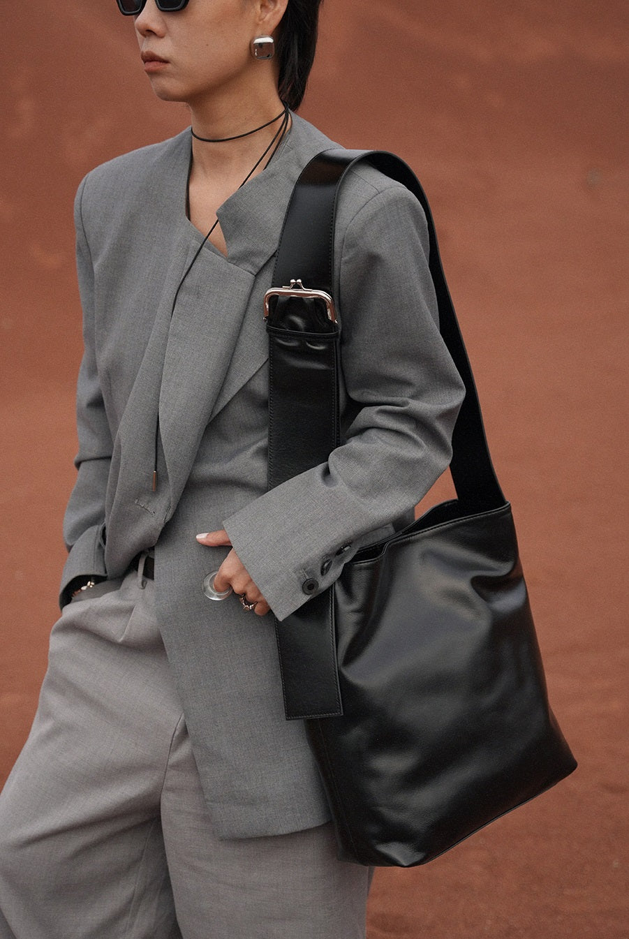 IUBALLET Leather Commuter Large Capacity Tote Bag- SURPRISES.