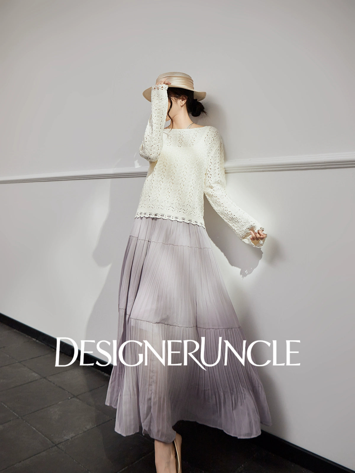 DGU "Suying" off-white knitted new air-quality versatile commuter top - Dana.