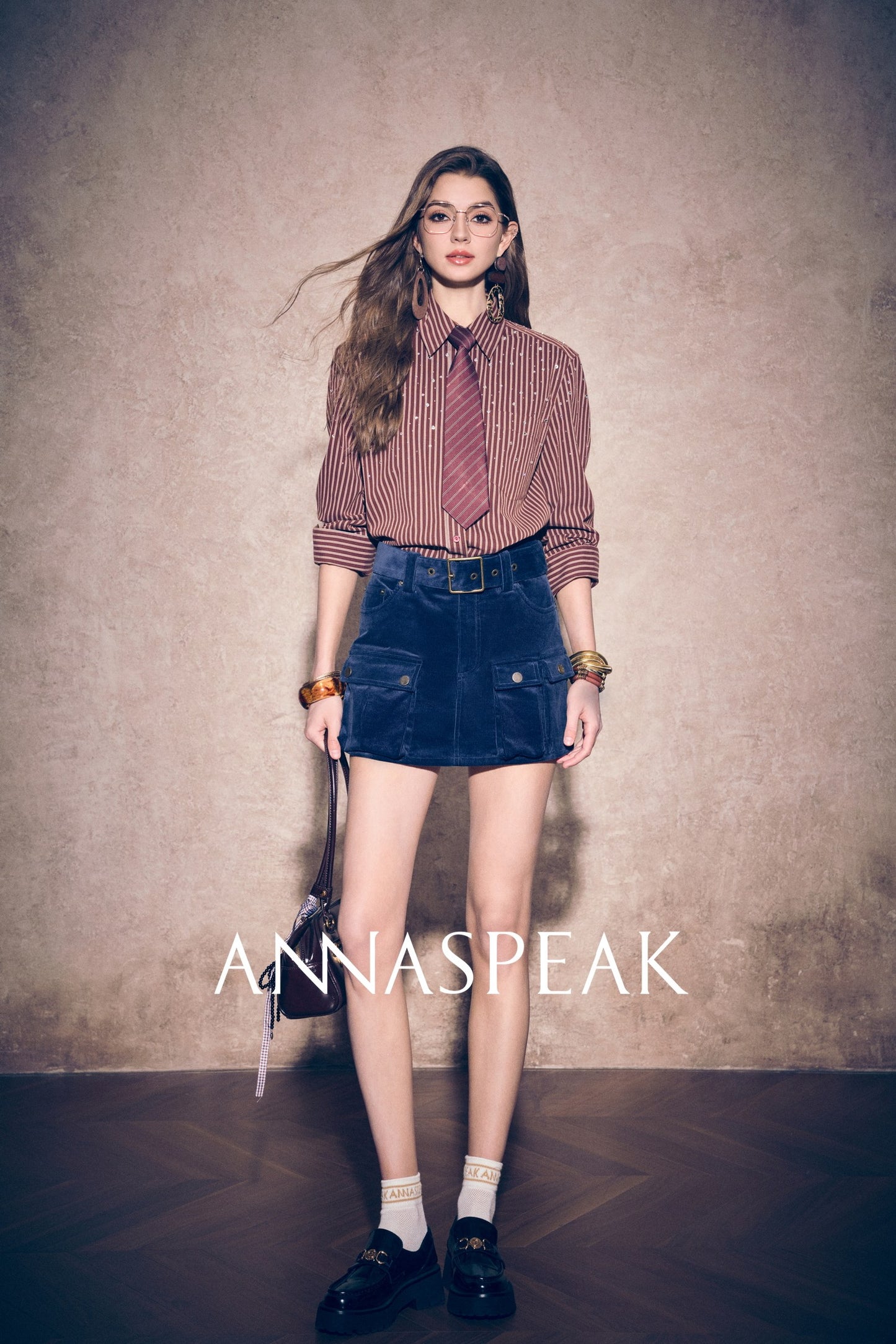 ANNASPEAK long-legged  long-staple  corduroy cargo jeans.