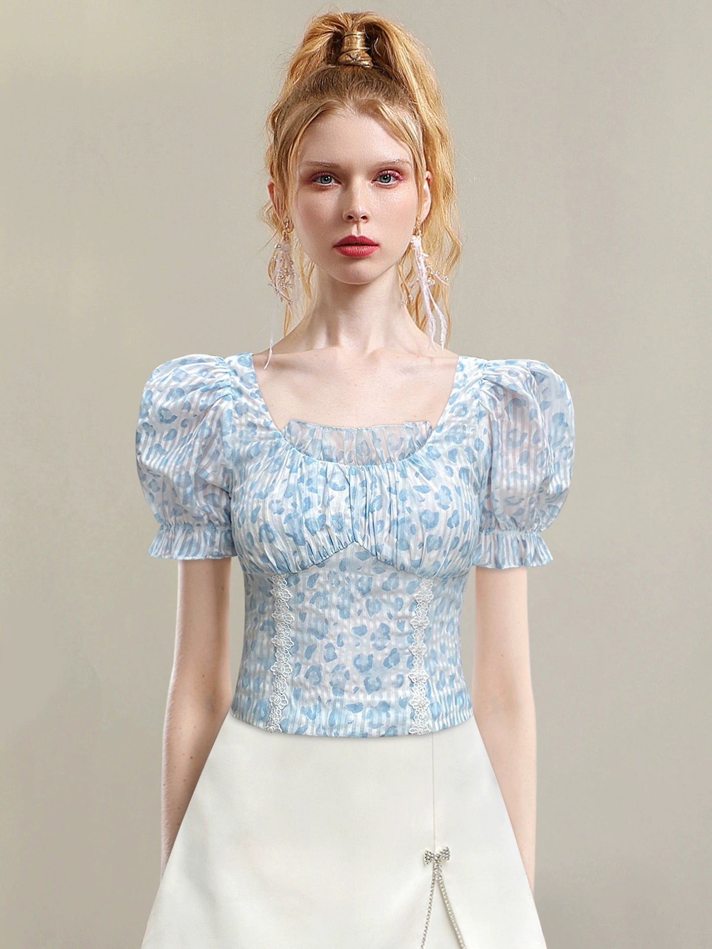 CHECOCRE Stubble guest French temperament court style design top -UNICORN.