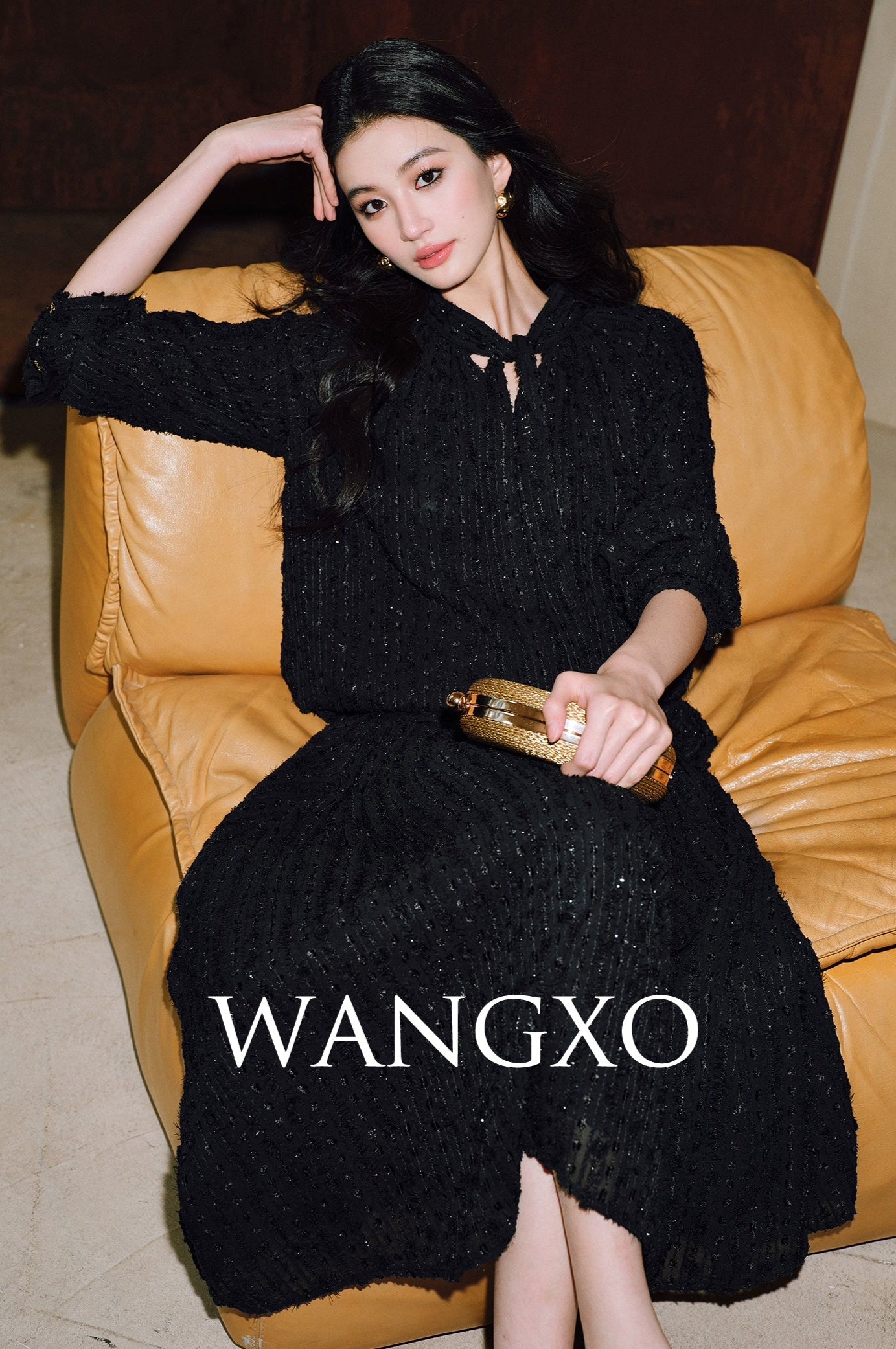 WANGXO | 3D Granular Jacquard Micro-Wrinkle Streamer V-Neck Top & Skirt Set- ADA.