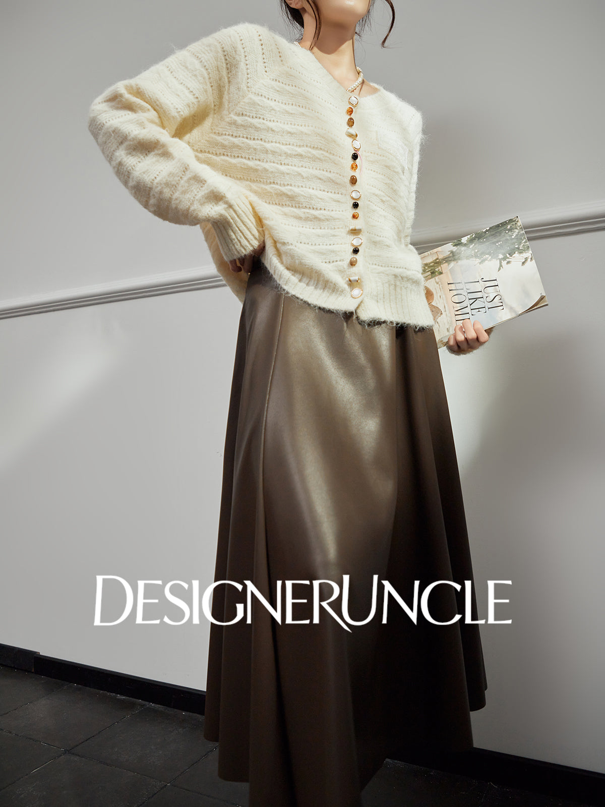 DGU "Warm Tone" White Sweater Autumn New High-end Design Lazy Versatile Trend Top - Louis.