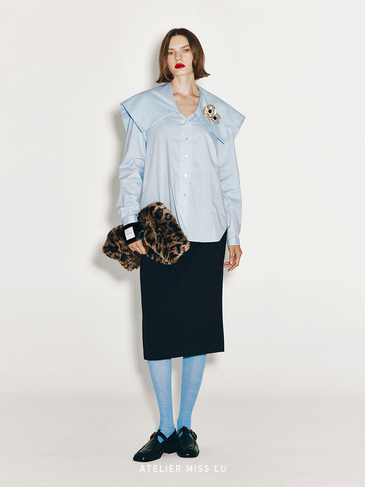 AtelierMissLu Fall/Winter 2024 Faux Fur Geometric Trapezoidal Wrist Bag - PRIME
