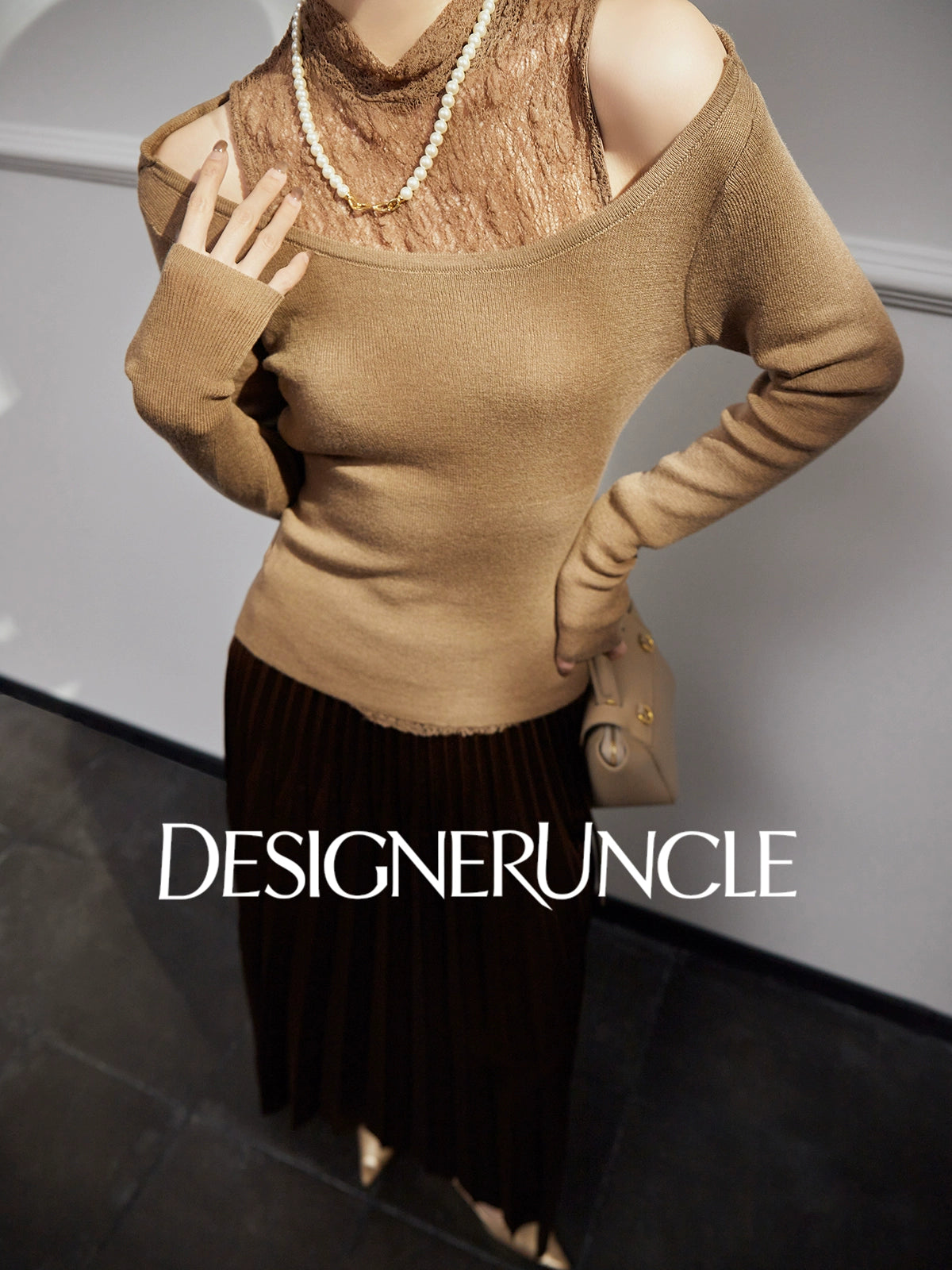 DGU "Twilight Apricot" lace cut-out base commuter versatile slimming top - DEED.