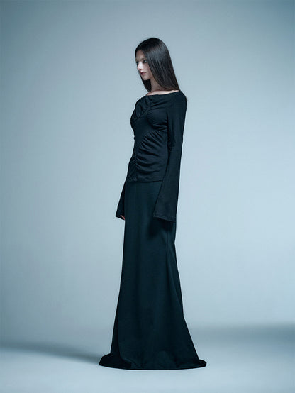 ANNAKIKI BLACK FOUR-POINTED STAR RUFFLED SLIM TOP-YUTO