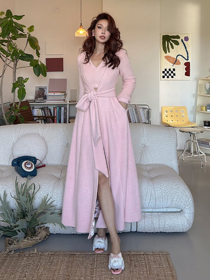 Le Palais Vintage Luxury Two Piece V-neck Top Pink Plush Handbag Short Skirt Suit-Lora