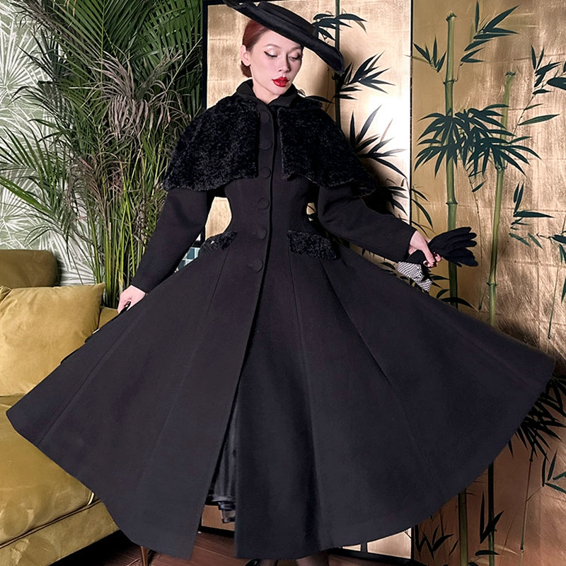 Le Palais Vintage's cape black thick woolen coat - Ster.