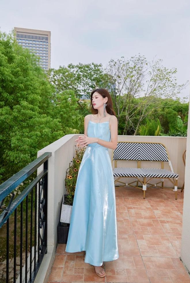 DOLLY High End Blue Off Shoulder Sleeveless Long Suspender Banquet Dress-AGATHA