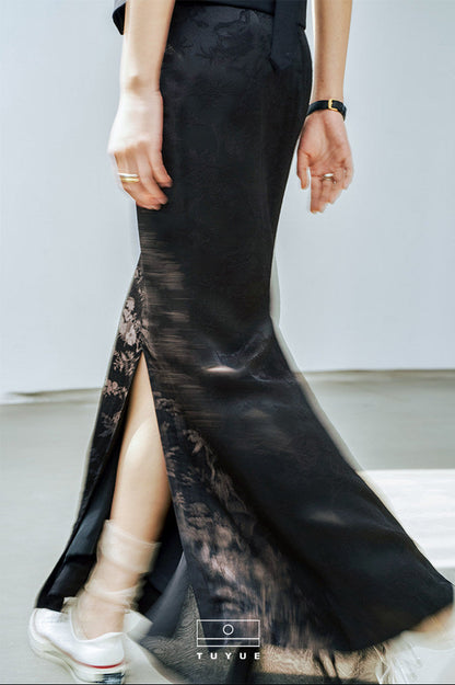 TUYUE Black Satin Woven Floral Mulberry Silk Mermaid Skirt - RANDY.