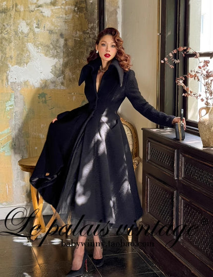 Le Palais Vintage  large skirt black woolen coat-KIA