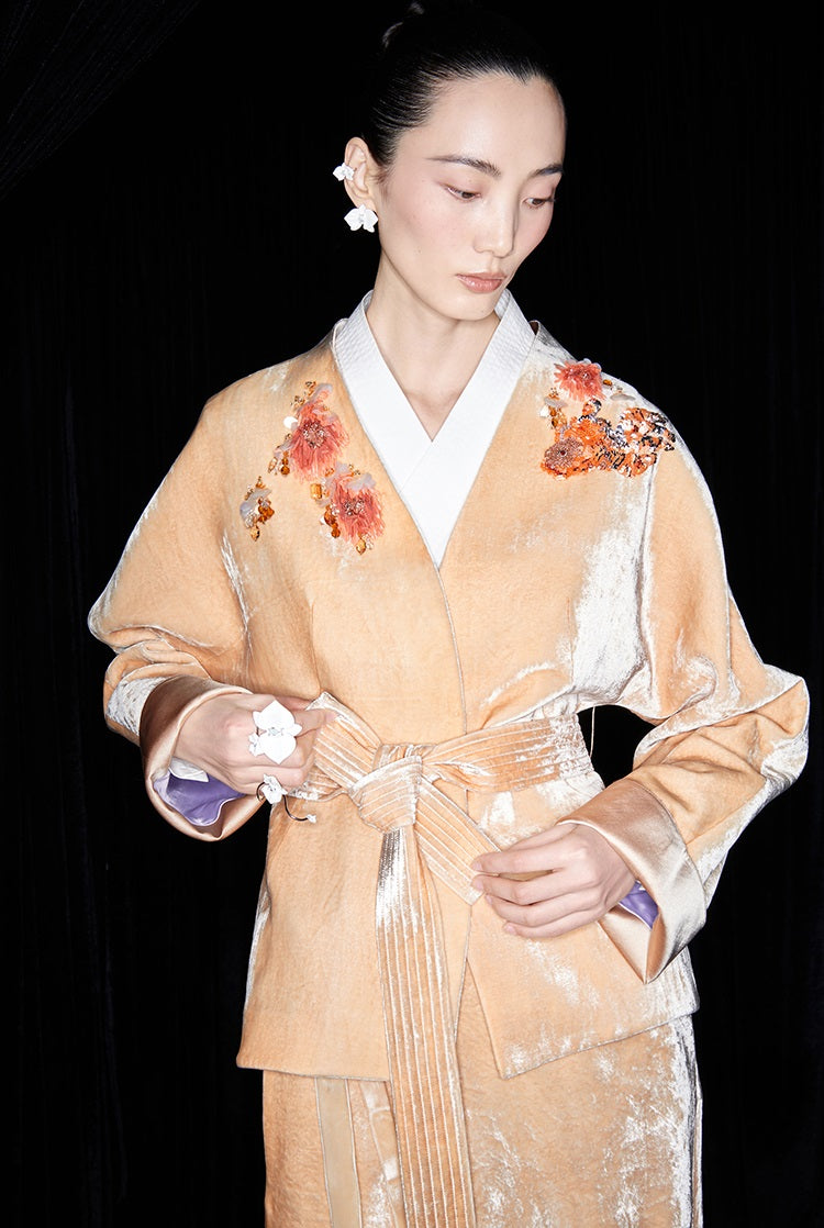 M essential Mackay designer Rulang velvet dahlia Thai lion goldfish nail bead coat - CHIN.