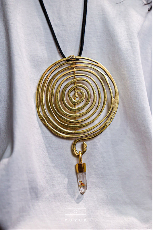 TUYUE Brass Gold Plated Energy Structure Natural Brooch Pendant- LUNA.