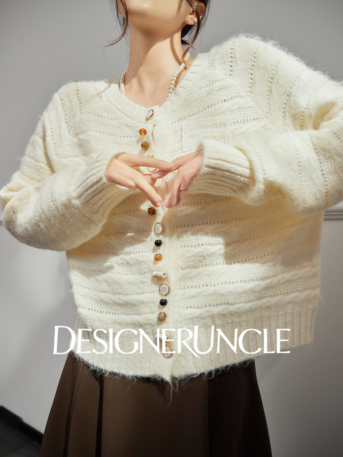 DGU "Warm Tone" White Sweater Autumn New High-end Design Lazy Versatile Trend Top - Louis.