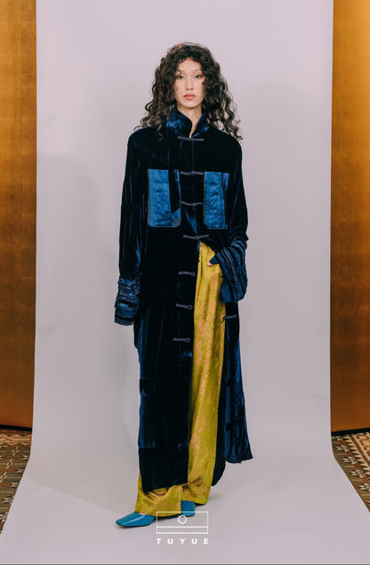 TUYUE Blue Silk Velvet Handmade Buckle Stand Collar Robe Jacket - RUTH.