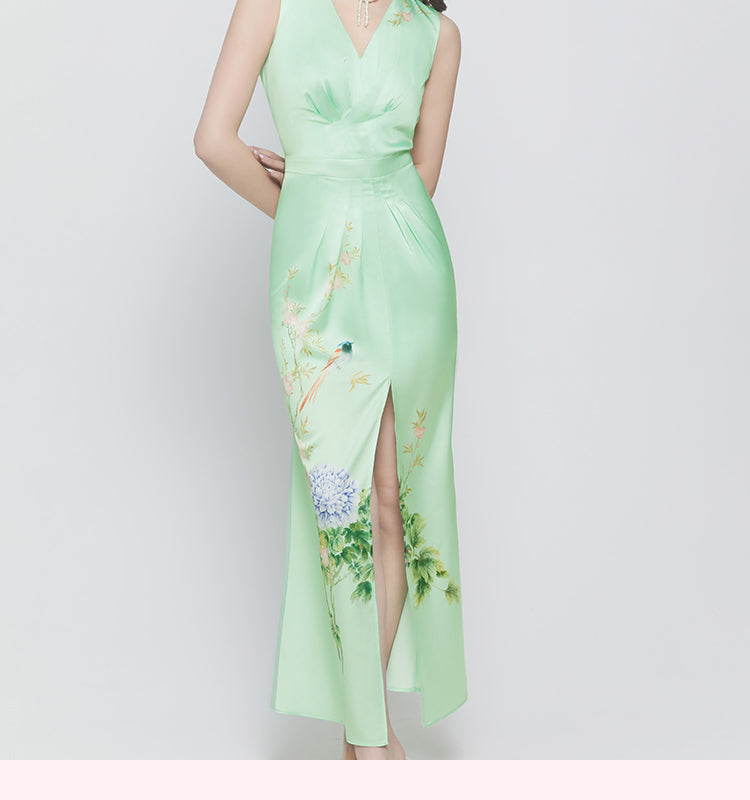 Magic Q's light green V-neck pinched pleated flower bird print side slit dress - Tus